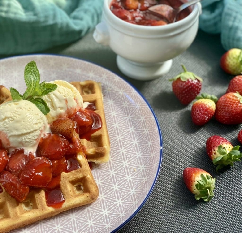 Easy strawberry compote