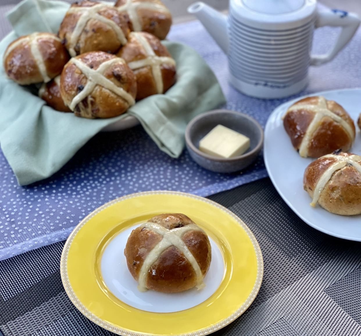 Easy Hot Cross Buns