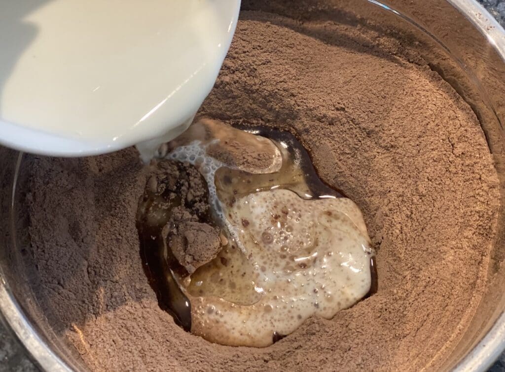 mixing cake