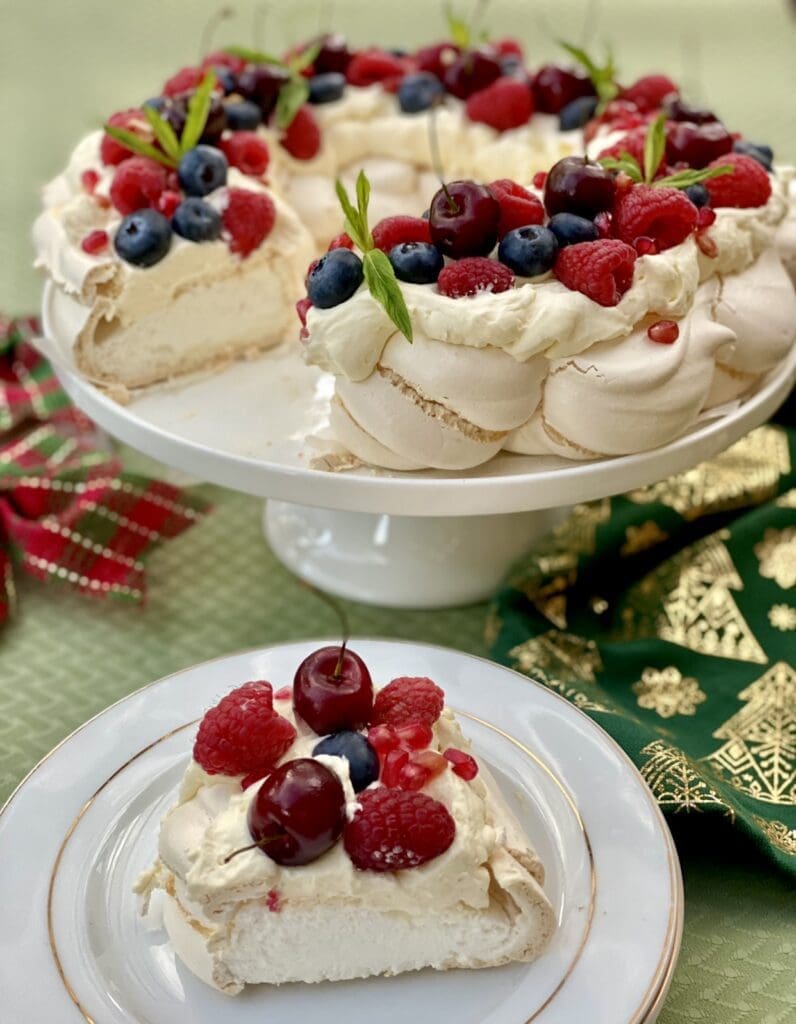 Christmas Pavlova Wreath