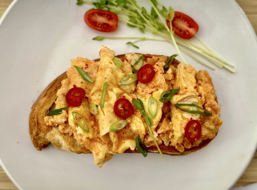 kimchi scrambled eggs